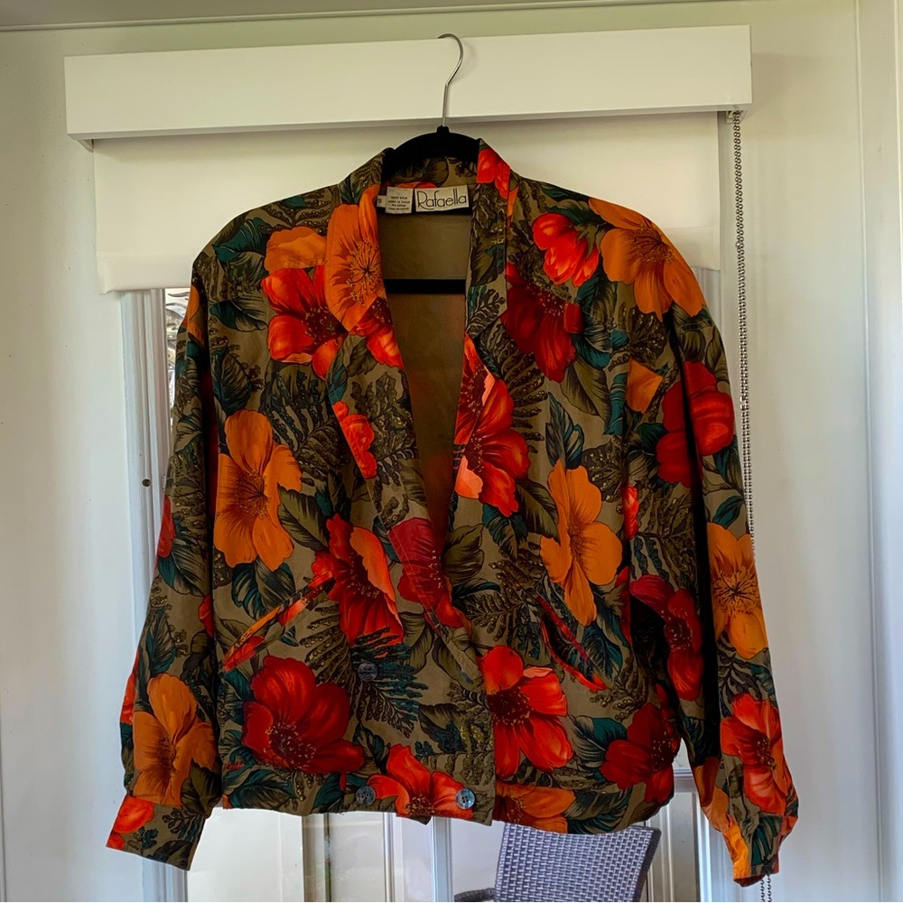 Vintage 100% silk light fall jacket gorgeous print!!